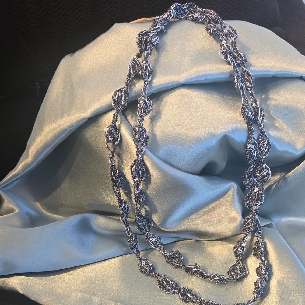 Elegant Silver-Toned Women's Necklace